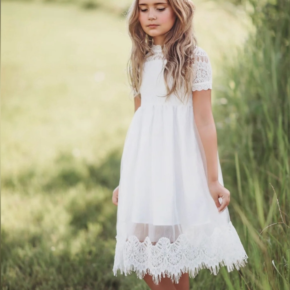 Only Little Once Girls Victorian Day Gown in White Dress Size 4